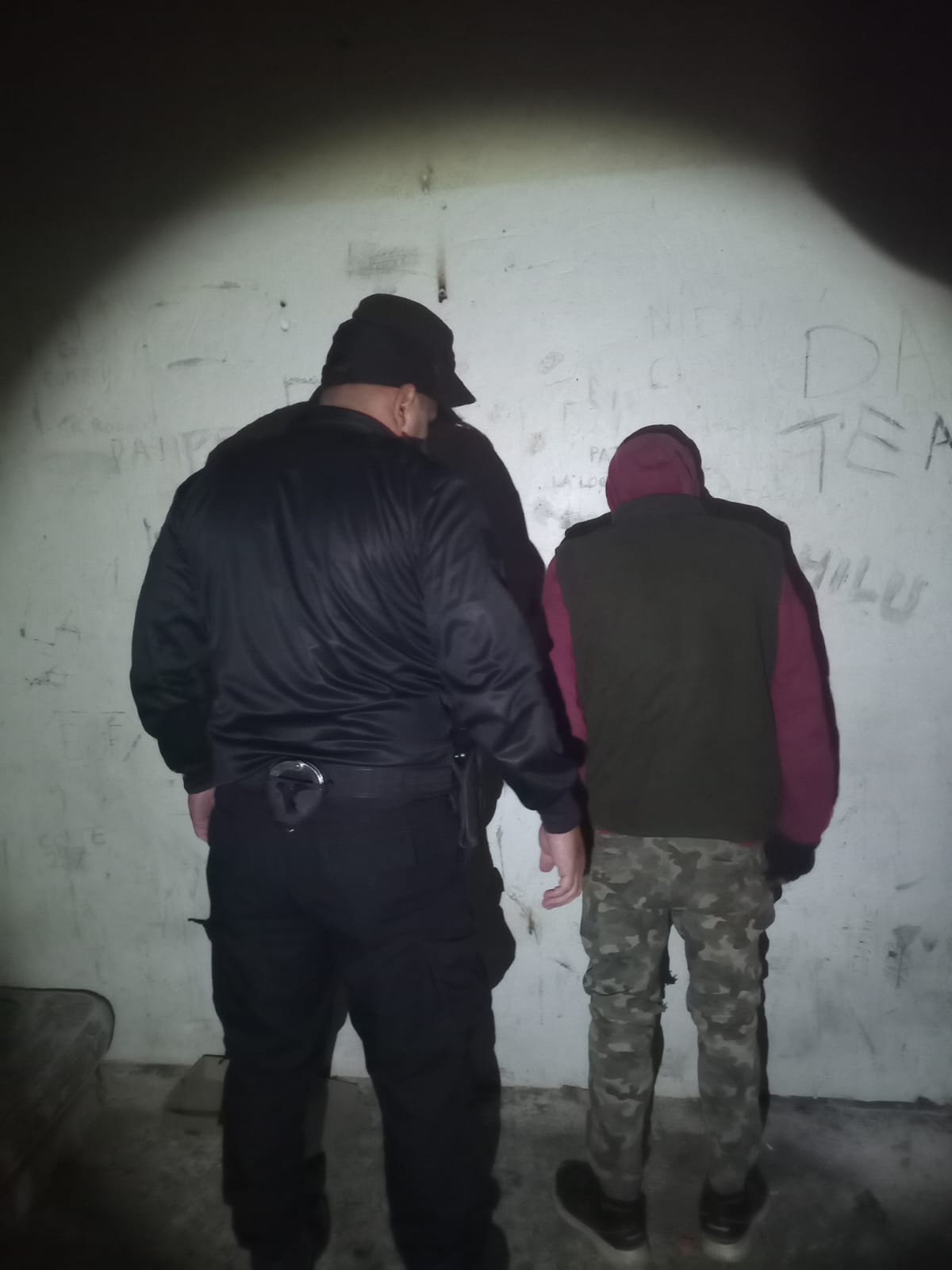 ROSA DE CALCHINES:   APREHENDEN A UN HOMBRE TRAS UN ROBO Y RECUPERAN ELEMENTOS SUSTRAÍDOS